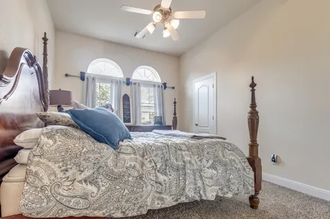 11219 Kings Point Boulevard Mont Belvieu TX 77535