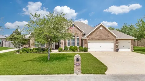11219 Kings Point Boulevard Mont Belvieu TX 77535