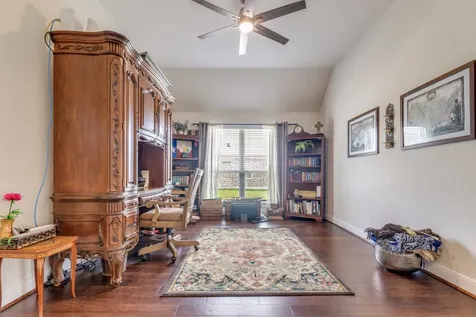 11219 Kings Point Boulevard Mont Belvieu TX 77535
