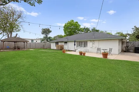1426 Freedonia Drive Houston TX 77055