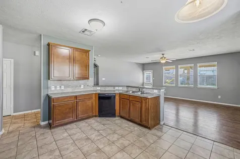 5002 Creekside Avenue Baytown TX 77523