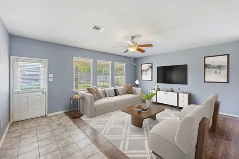5002 Creekside Avenue Baytown TX 77523