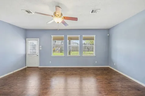 5002 Creekside Avenue Baytown TX 77523