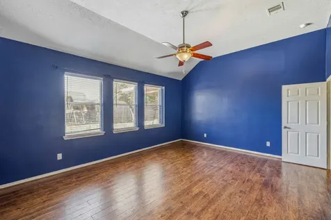 5002 Creekside Avenue Baytown TX 77523