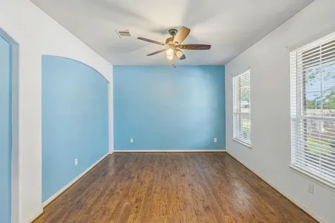 5002 Creekside Avenue Baytown TX 77523