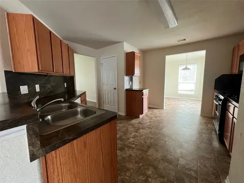 8027 Narrow Brook Way Houston TX 77016