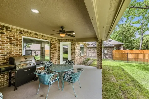 310 Augusta Drive Huntsville TX 77340