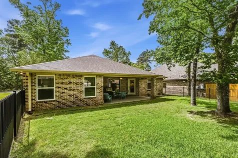 310 Augusta Drive Huntsville TX 77340