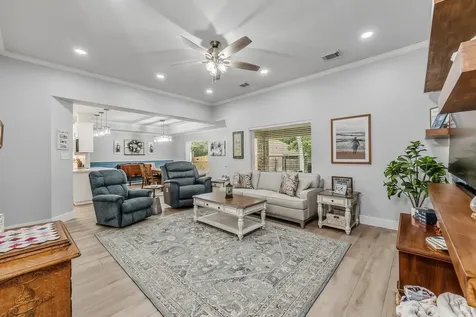310 Augusta Drive Huntsville TX 77340