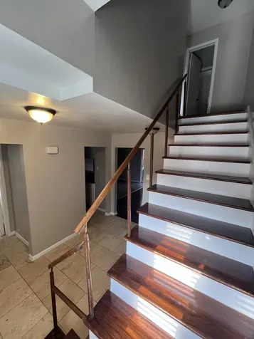 5123 Del Monte Drive 7 Houston TX 77056