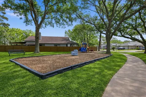 8518 Pool Creek Drive Houston TX 77095