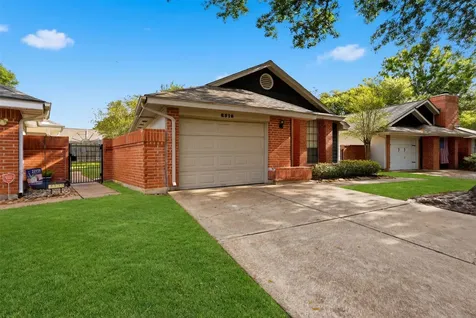 8518 Pool Creek Drive Houston TX 77095