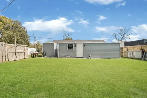 4110 Fuqua Street Bacliff TX 77518