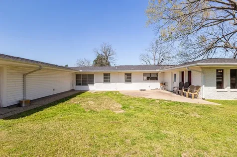 2122 Paul Avenue Lufkin TX 75901