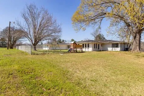 2122 Paul Avenue Lufkin TX 75901