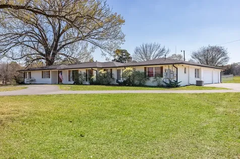 2122 Paul Avenue Lufkin TX 75901