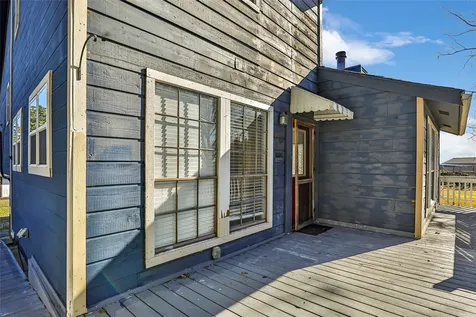 61 S Hilltop Street Point Blank TX 77364