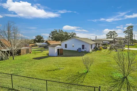 61 S Hilltop Street Point Blank TX 77364