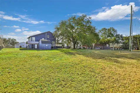 61 S Hilltop Street Point Blank TX 77364
