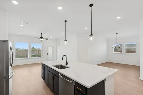 123 Blue River Trail Rosenberg TX 77471