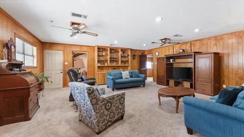 120 Hickory Street Huntsville TX 77320