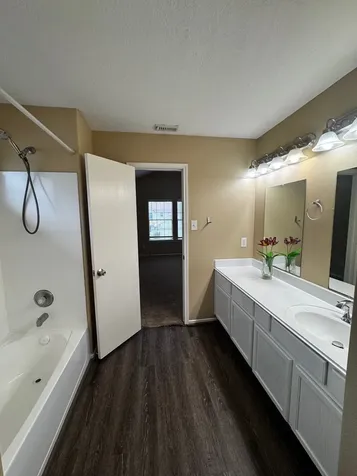 1411 Hallcroft Lane Lane Houston TX 77073