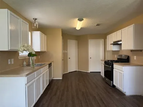 1411 Hallcroft Lane Lane Houston TX 77073