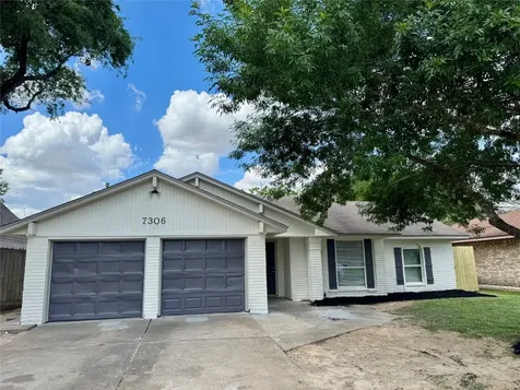 7306 Log Hollow Drive Houston TX 77040