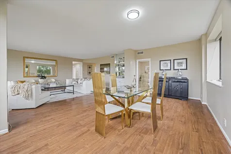 49 Briar Hollow Lane 505 Houston TX 77027