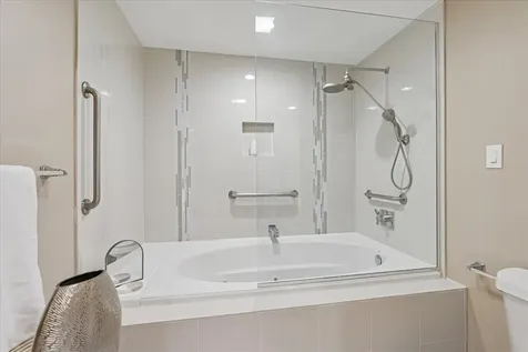 49 Briar Hollow Lane 505 Houston TX 77027