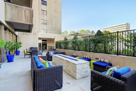 49 Briar Hollow Lane 505 Houston TX 77027