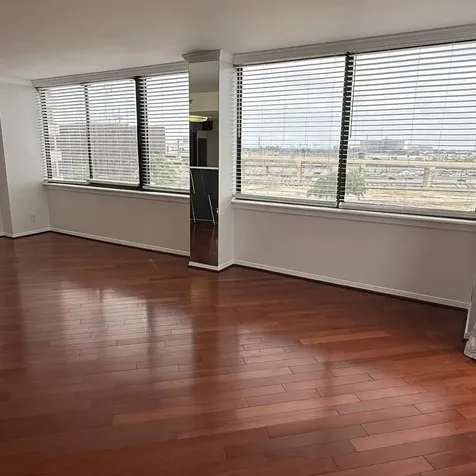 3525 Sage Road 716 Houston TX 77056
