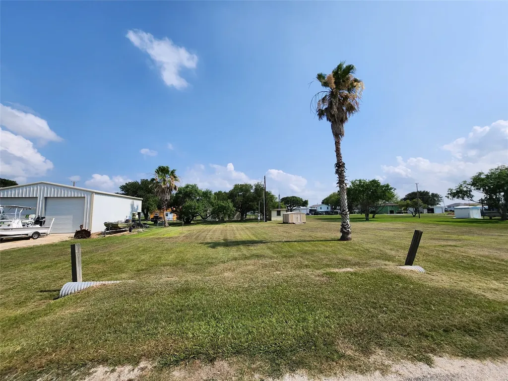 Lot 633-634 Swallow Drive Palacios TX 77465