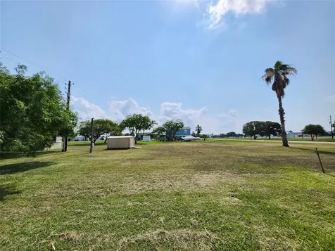 Lot 633-634 Swallow Drive Palacios TX 77465