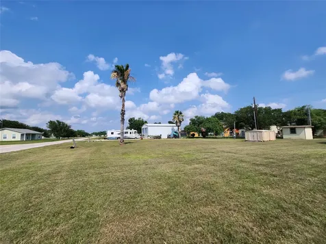 Lot 633-634 Swallow Drive Palacios TX 77465