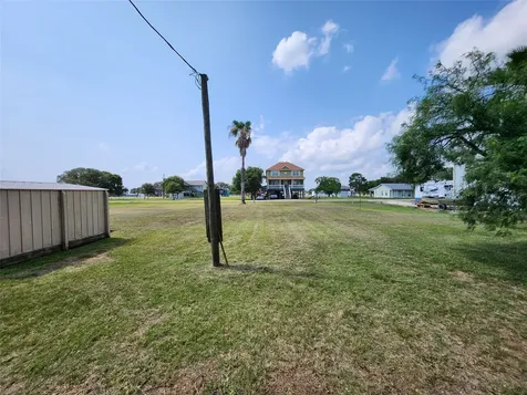 Lot 633-634 Swallow Drive Palacios TX 77465