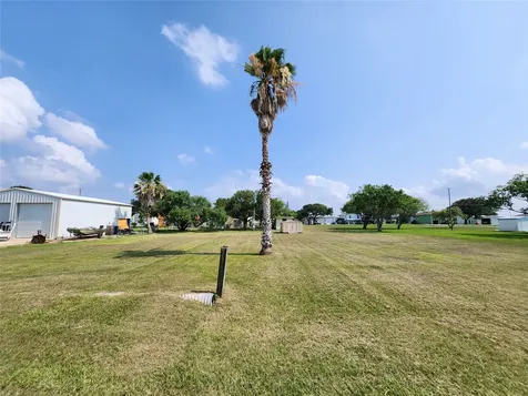 Lot 633-634 Swallow Drive Palacios TX 77465