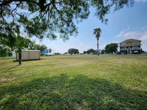 Lot 633-634 Swallow Drive Palacios TX 77465