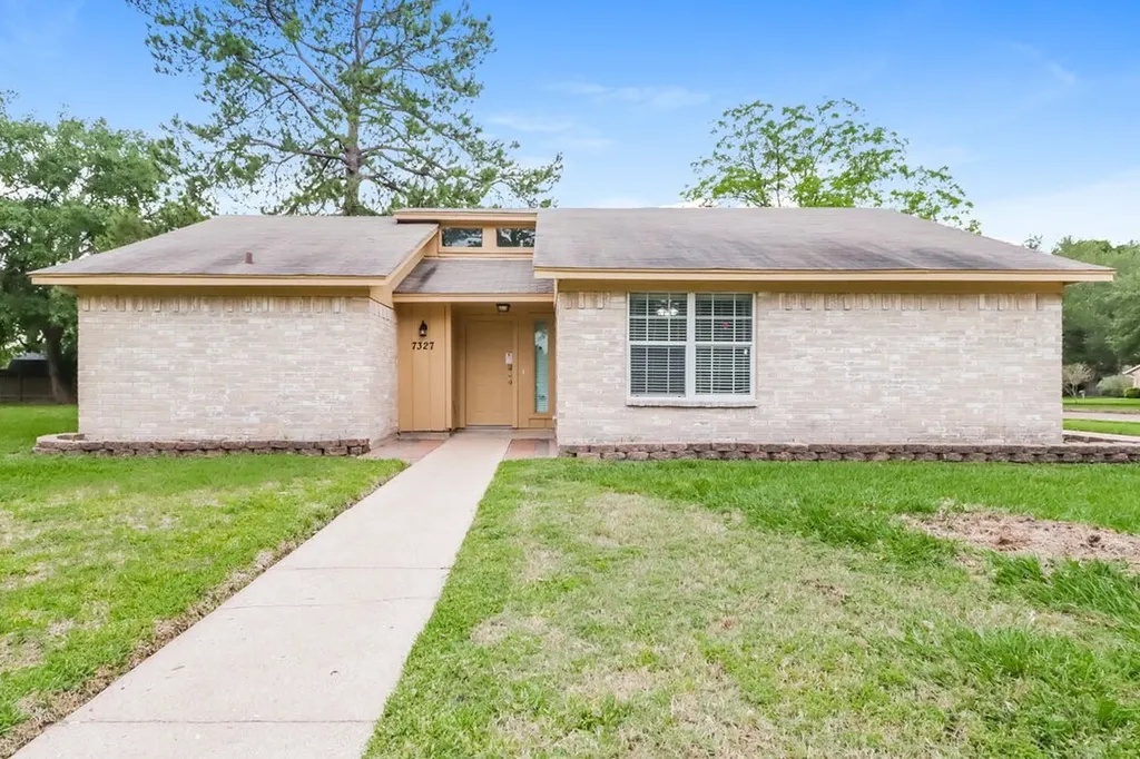 7327 Shady Vale Lane Houston TX 77040