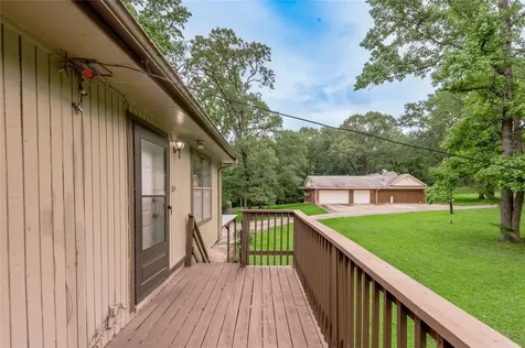 138 Summer Place B Huntsville TX 77340