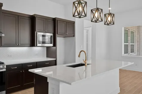 12019 Canal View Boulevard Mont Belvieu TX 77523
