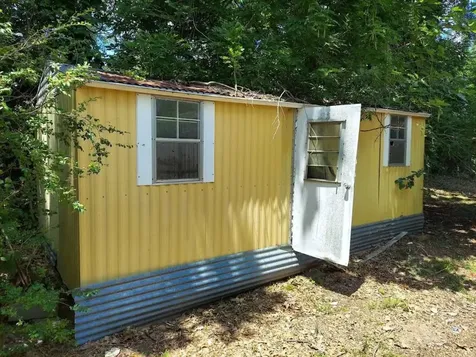 343 NW Martin Luther King Drive De Kalb TX 75559