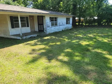 343 NW Martin Luther King Drive De Kalb TX 75559