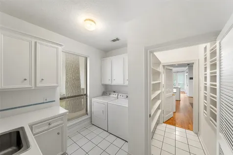 2910 Chaucer Drive Montgomery TX 77356