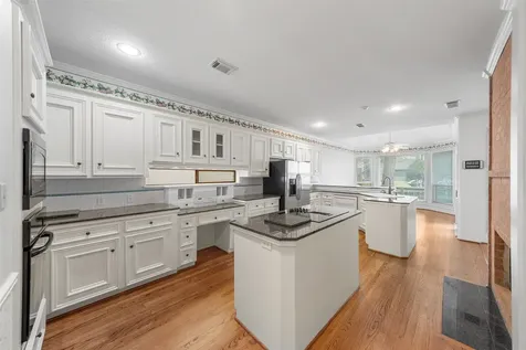 2910 Chaucer Drive Montgomery TX 77356