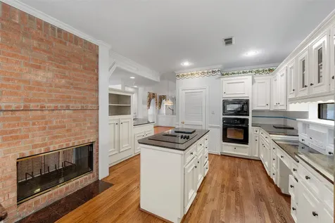 2910 Chaucer Drive Montgomery TX 77356
