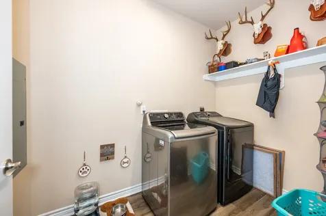 172 Curlew Street Sargent TX 77414