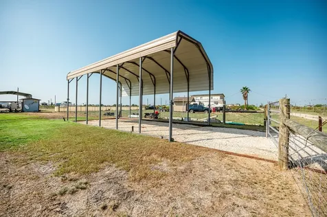 172 Curlew Street Sargent TX 77414