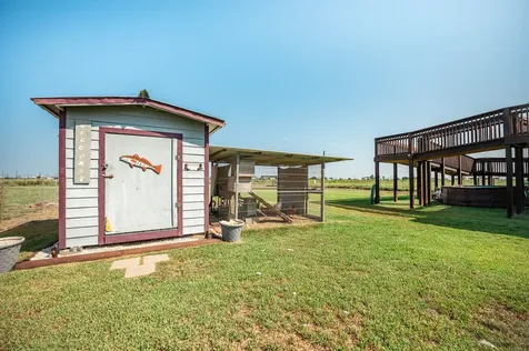 172 Curlew Street Sargent TX 77414