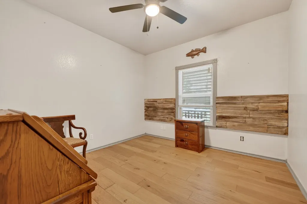 1820 Highway 35 S Rockport TX 78382